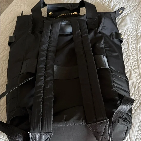 Adrienne Vittadini Quilted Black Backpack Bag - Picture 6 of 6